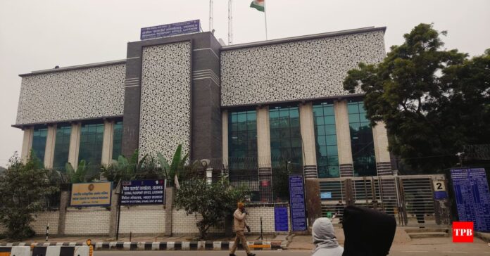Lucknow Gomtinagar passport office bomb threat security check